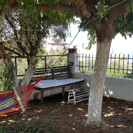بيت للعطل Enjoy The Garden By The Beach *